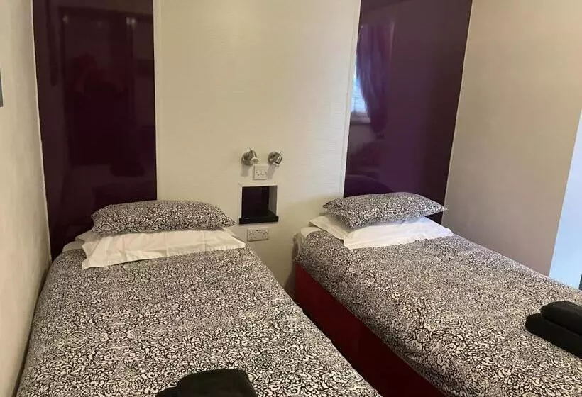 Bed and Breakfast Bentleys