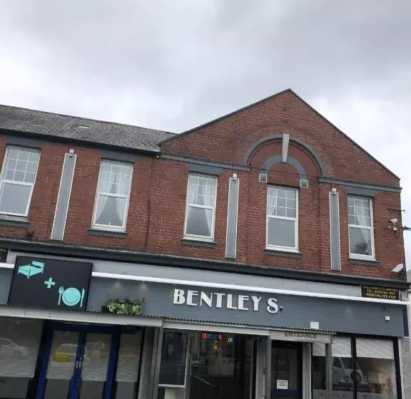 Bed and Breakfast Bentleys