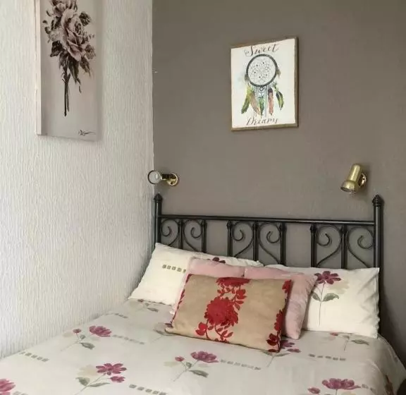 Aamiaismajoitus (B&B) Melrose