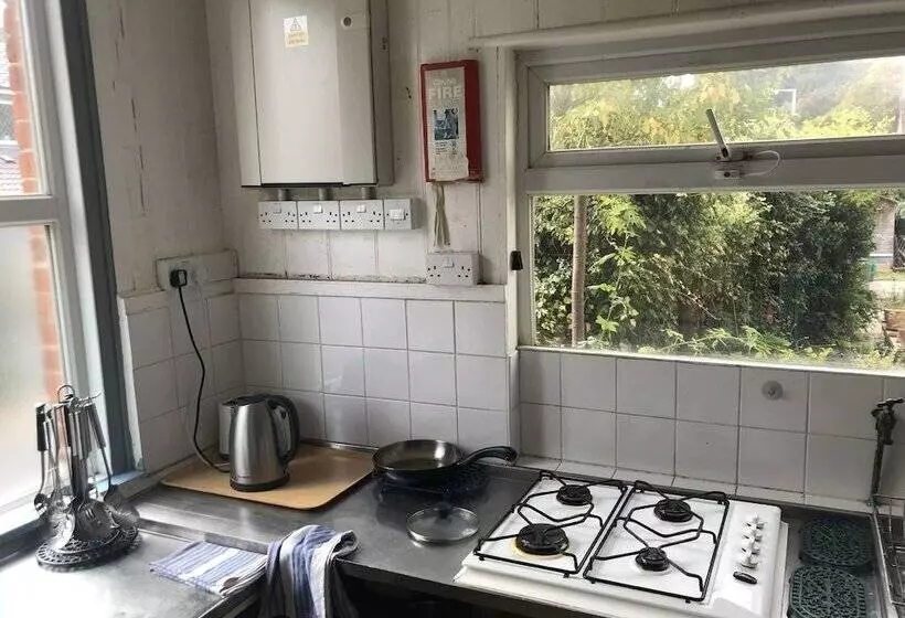 Harlow International Hostel