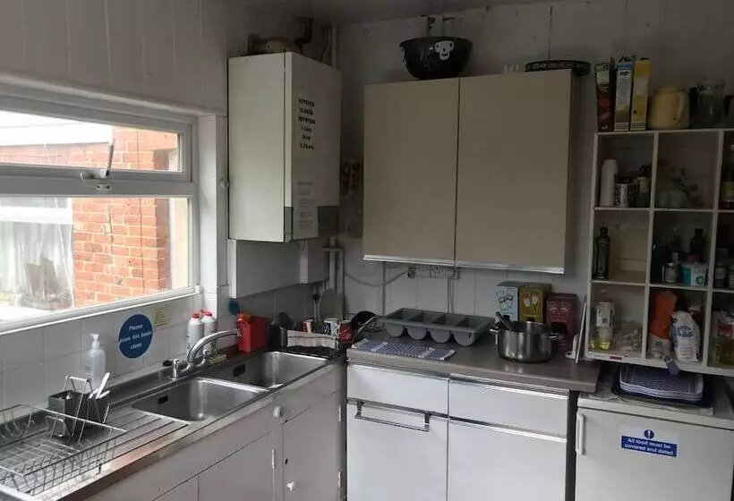 Harlow International Hostel