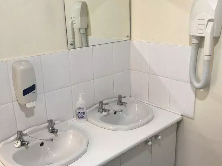 Harlow International Hostel