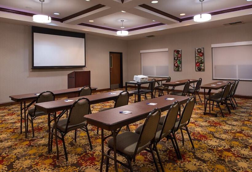 ホテル Holiday Inn Express & Suites Pittsburg, An Ihg
