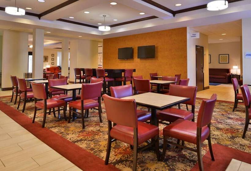 ホテル Holiday Inn Express & Suites Pittsburg, An Ihg