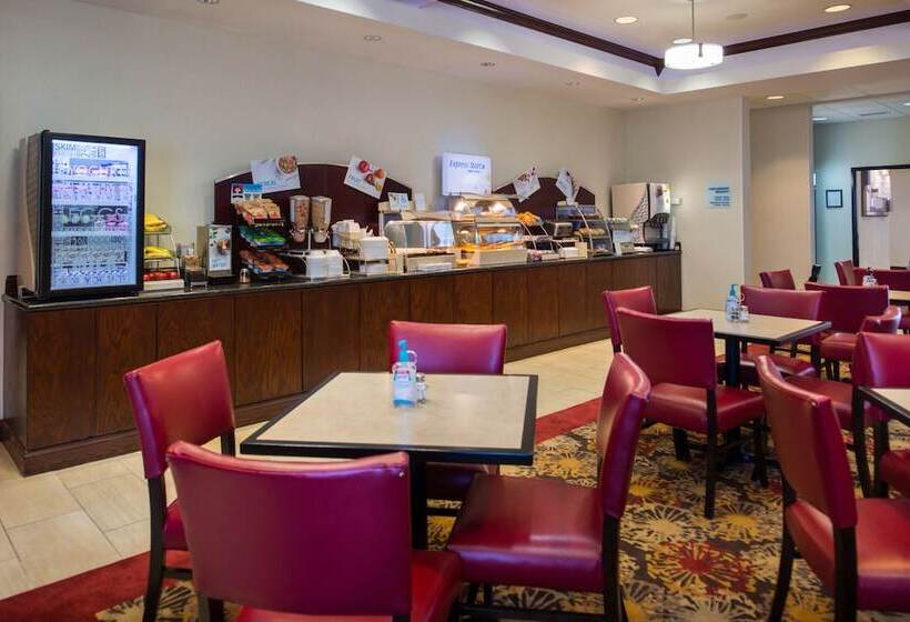 ホテル Holiday Inn Express & Suites Pittsburg, An Ihg