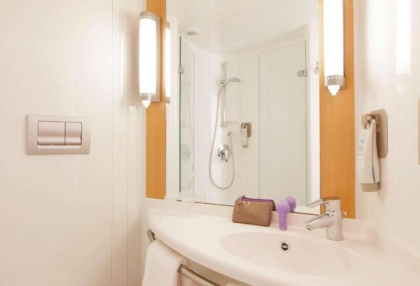 هتل Ibis London Shepherds Bush   Hammersmith