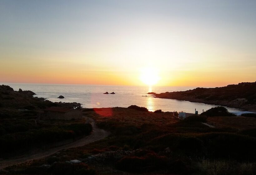 Petri Marini Hotel & Resort