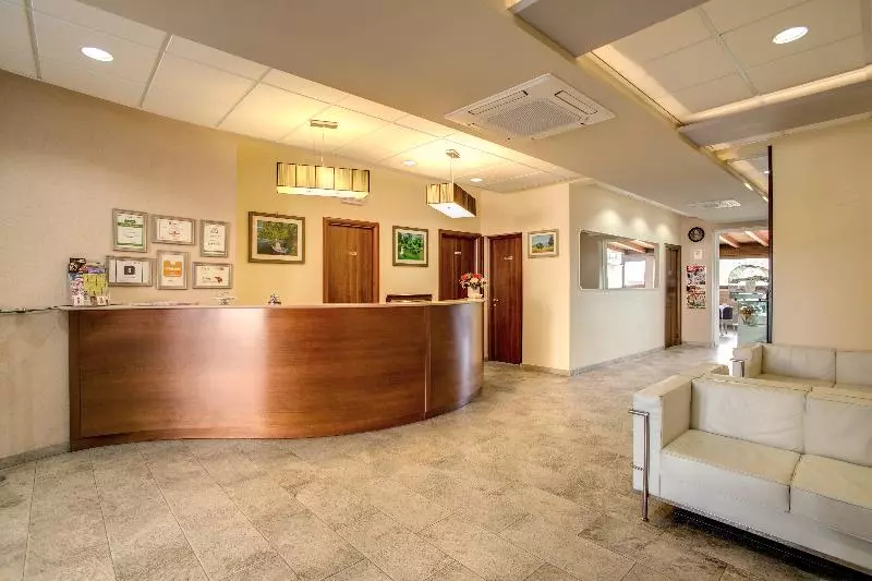 Hotelli Roma Tiburtina Metro