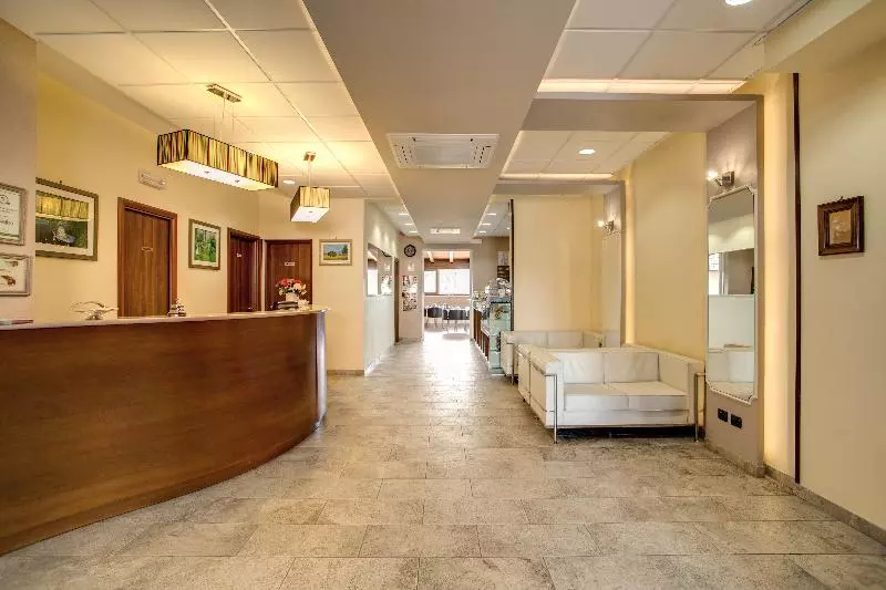 Hotelli Roma Tiburtina Metro