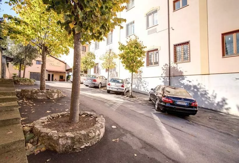 Hotelli Roma Tiburtina Metro