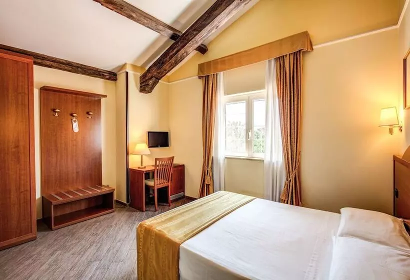 Hotelli Roma Tiburtina Metro