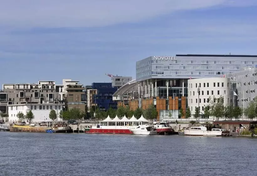 Novotel Lyon Centre Confluence Bord De Saone
