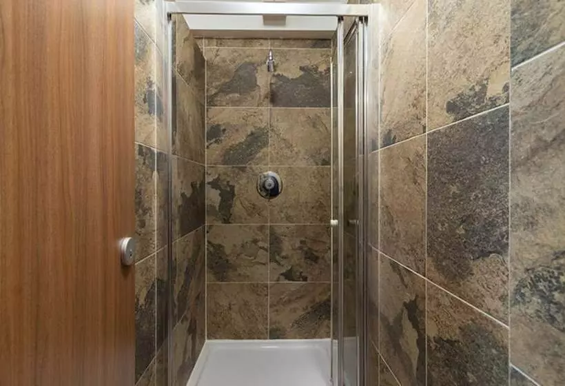 住所  Goldsmiths House   Campus Accommodation   Caters To Women