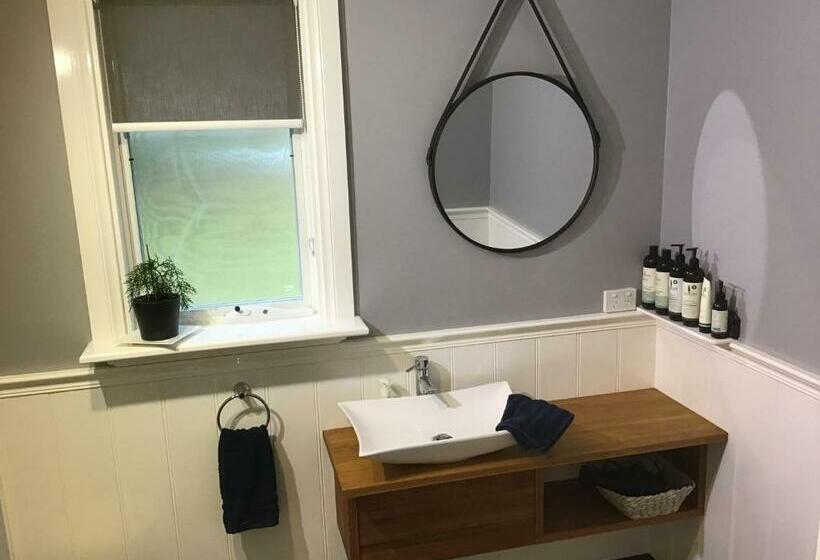 مبيت وإفطار Harrison House