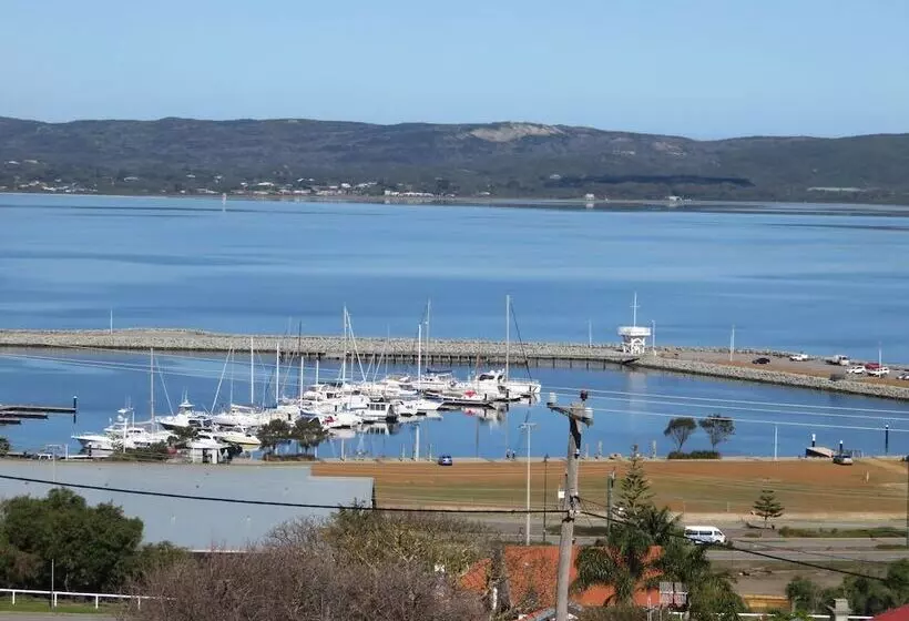 Albany Motel & Apartments