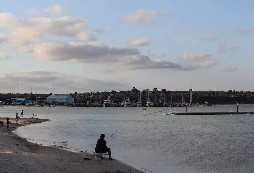 Albany Motel & Apartments