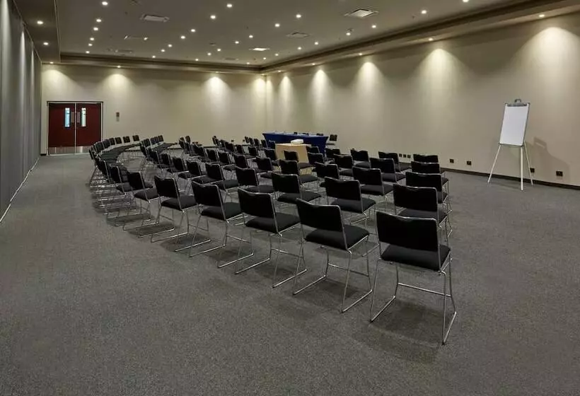 City Express By Marriott Suites Toluca