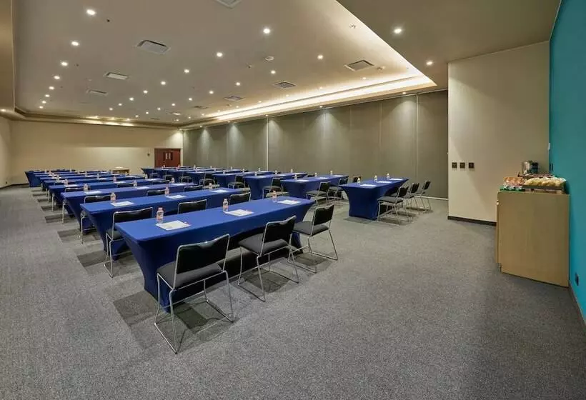 City Express By Marriott Suites Toluca