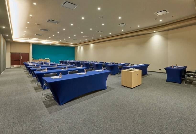 City Express By Marriott Suites Toluca