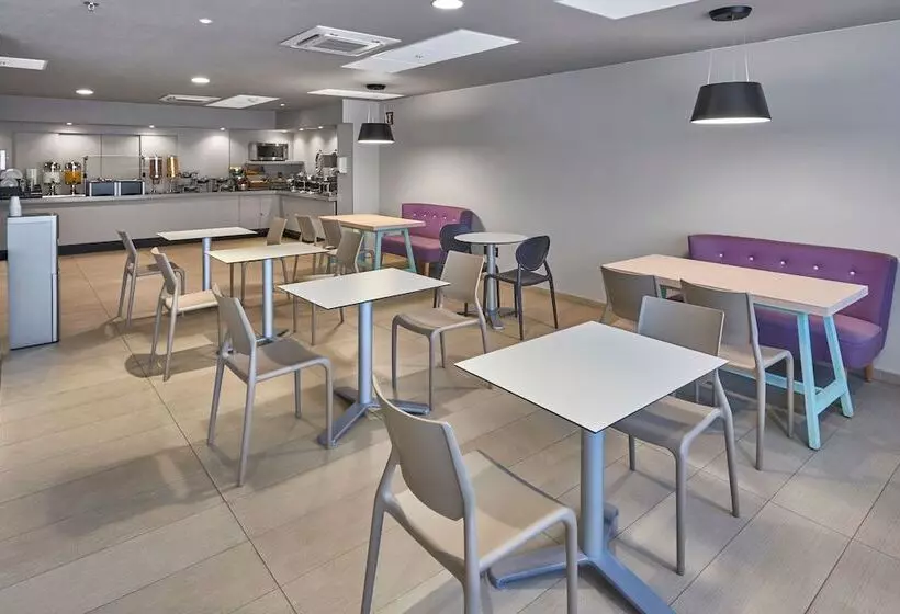 City Express By Marriott Suites Toluca