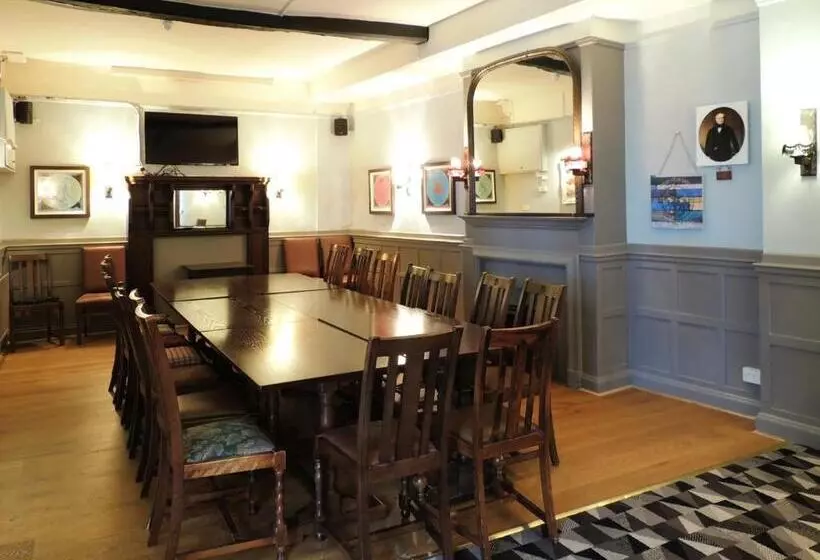 فندق Bacon Arms, Newbury