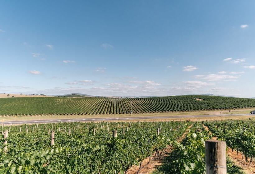 Отель Balgownie Estate Yarra Valley