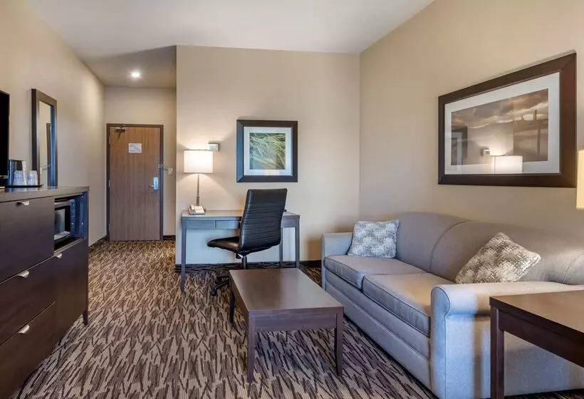 Best Western Plus Bridgewater Hotel & Convention Centre