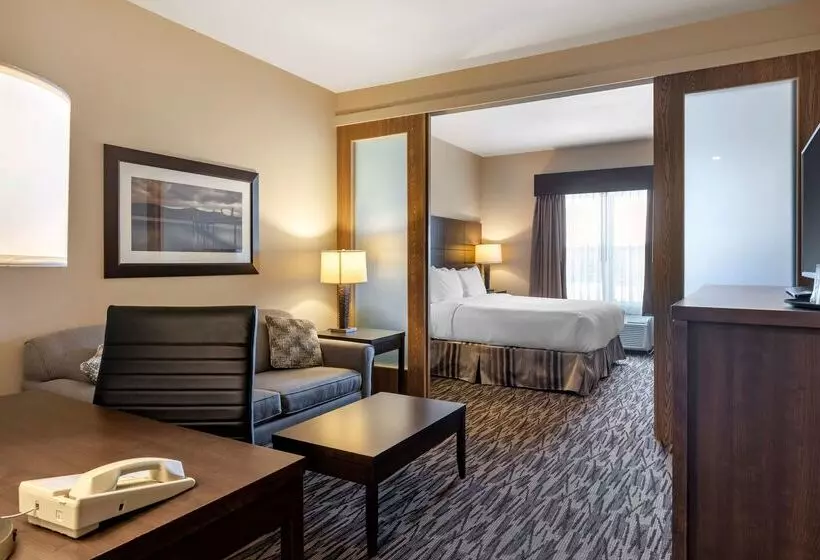 Best Western Plus Bridgewater Hotel & Convention Centre