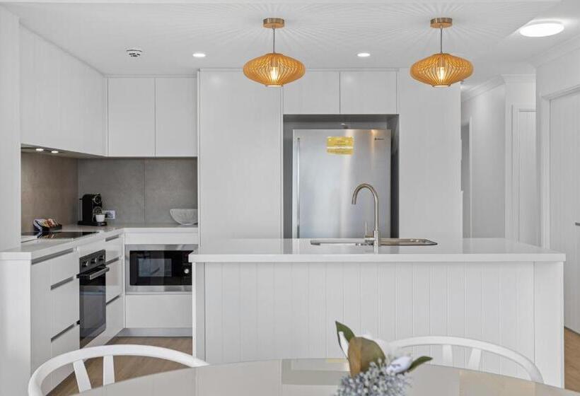 בית מלון כפרי Ultiqa Burleigh Mediterranean Resort