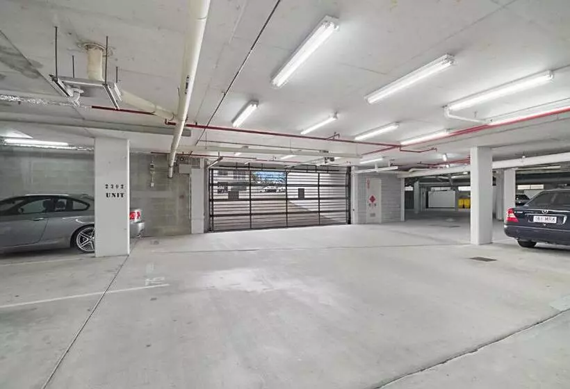 Hotel Ultiqa Burleigh Mediterranean Resort