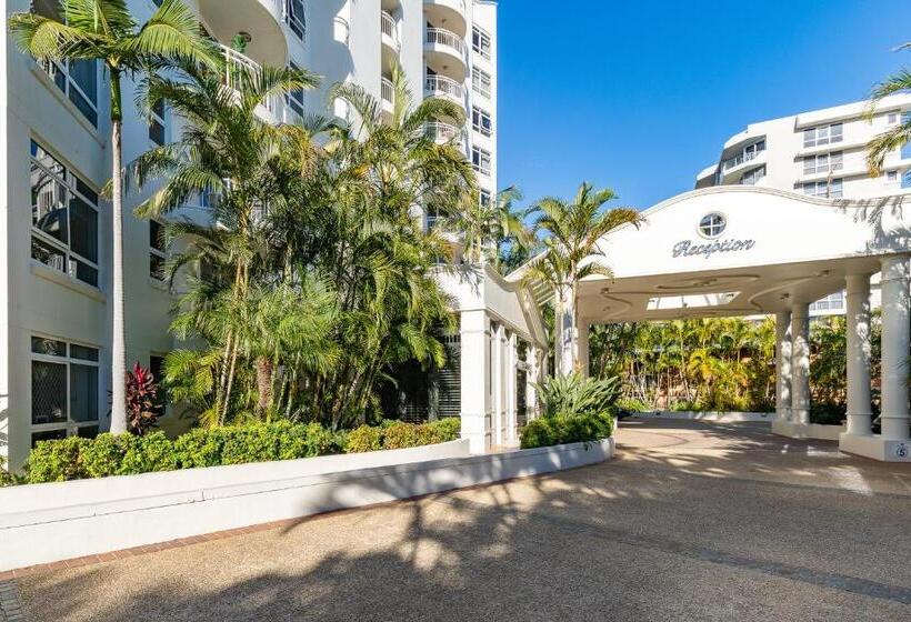 בית מלון כפרי Ultiqa Burleigh Mediterranean Resort