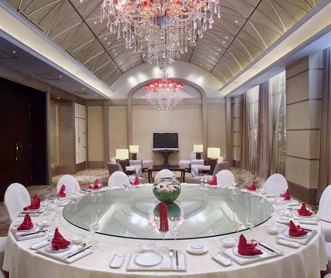 Отель Crowne Plaza Changshu, An Ihg