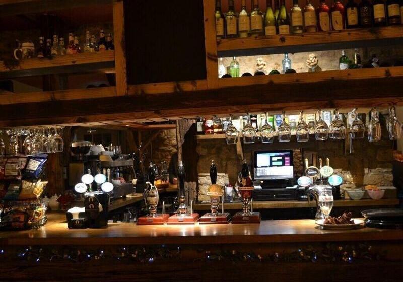 Отель Duke William