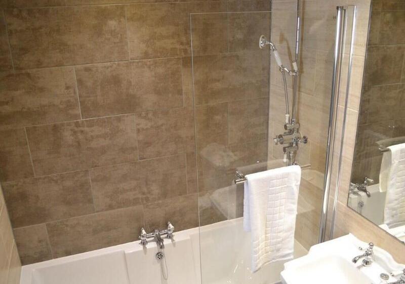 Отель Duke William