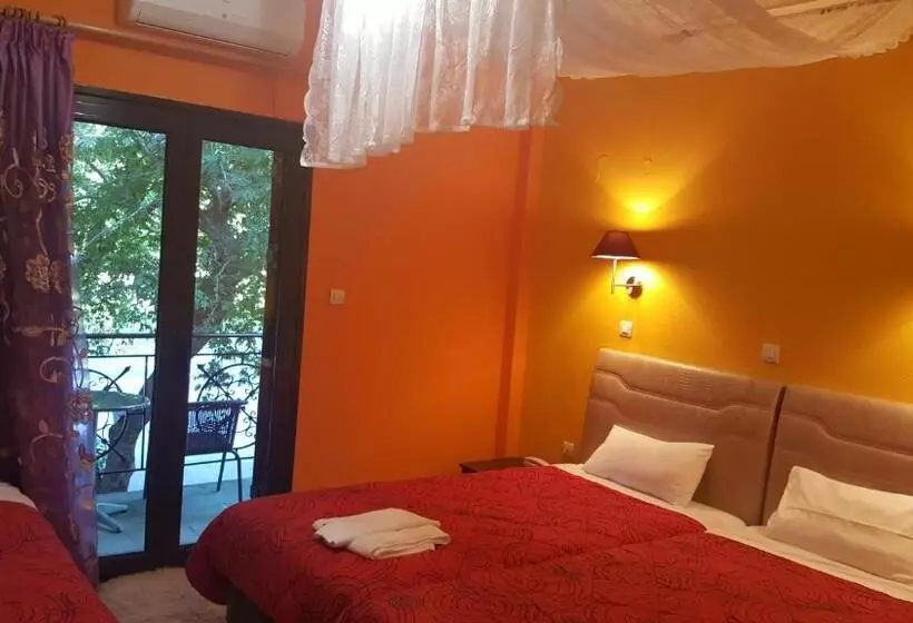 Отель Hani Zemenou