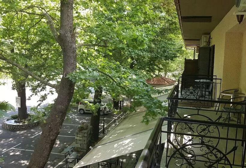 Отель Hani Zemenou