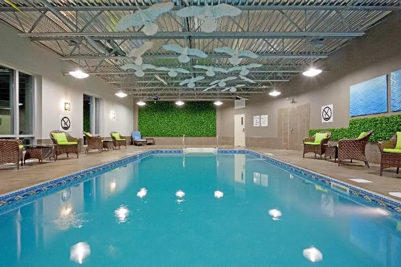 Holiday Inn Express Hotel & Suites Saint   Hyacinthe, An Ihg