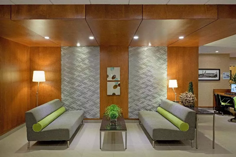 Holiday Inn Express Hotel & Suites Saint   Hyacinthe, An Ihg