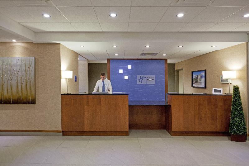 Holiday Inn Express Hotel & Suites Saint   Hyacinthe, An Ihg