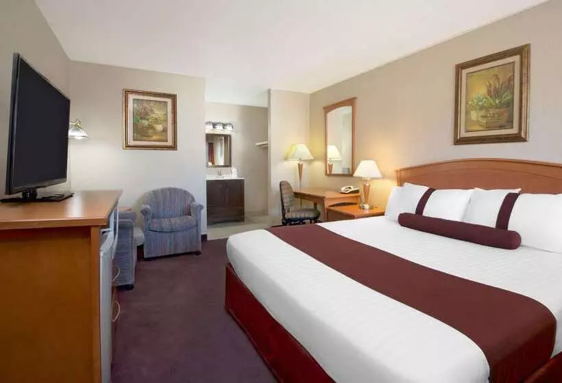 Szálloda Howard Johnson By Wyndham Red Deer