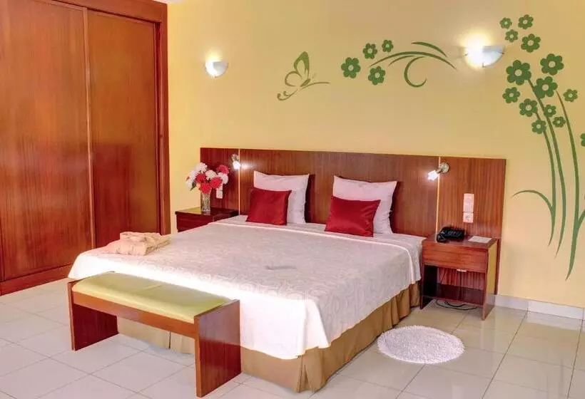 هتل Livvo Don Paco