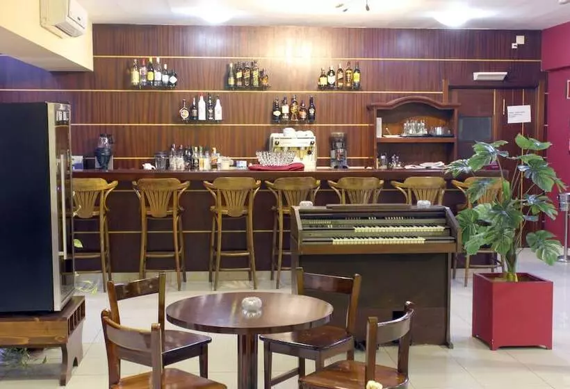 هتل Livvo Don Paco