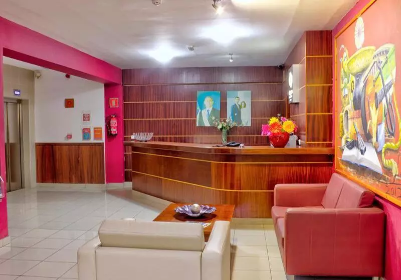 هتل Livvo Don Paco