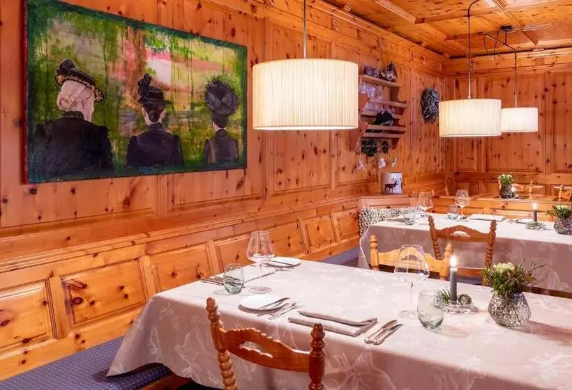 ホテル Montafoner Hof