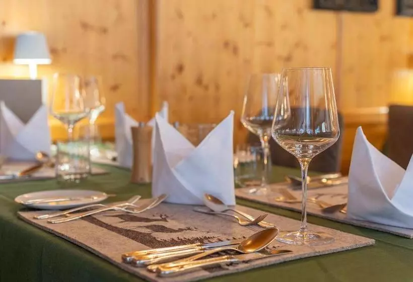 ホテル Montafoner Hof