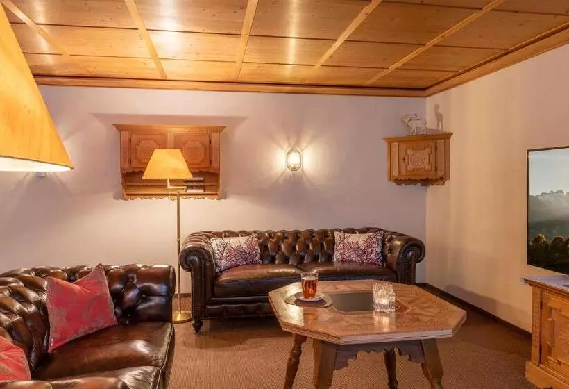 ホテル Montafoner Hof