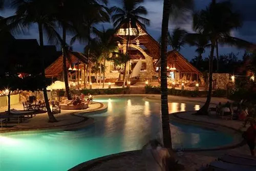 酒店 Jaz Amaluna Beach Resort Adults Only 16+