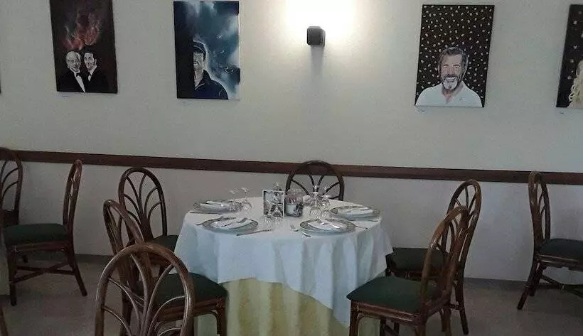 هتل Ristorante La Piana