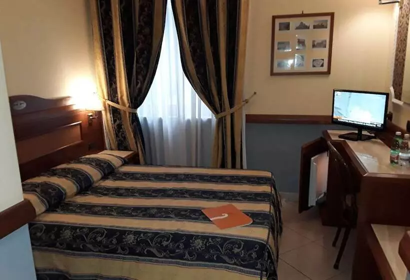 هتل Ristorante La Piana