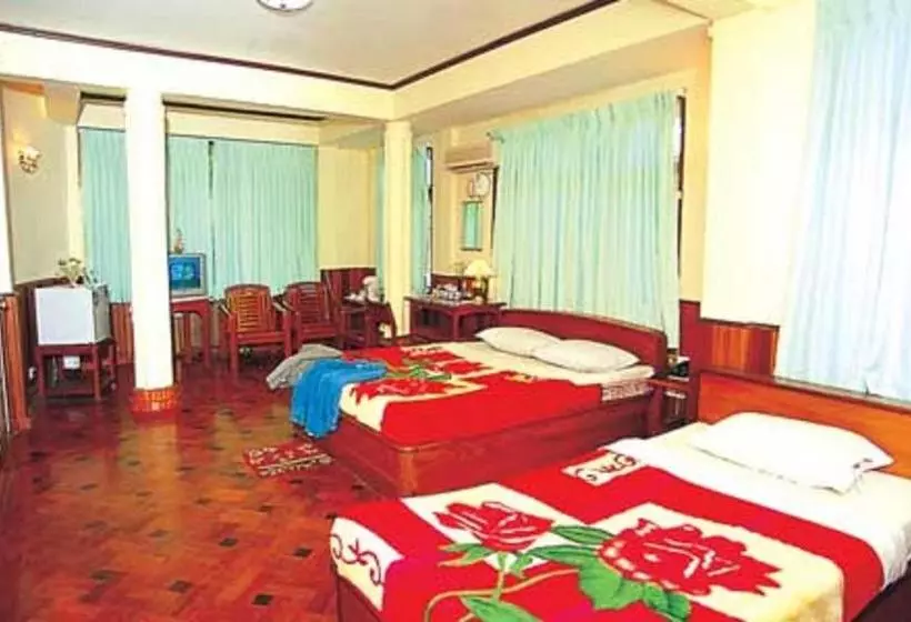 Отель Shwe Thazin Sittway